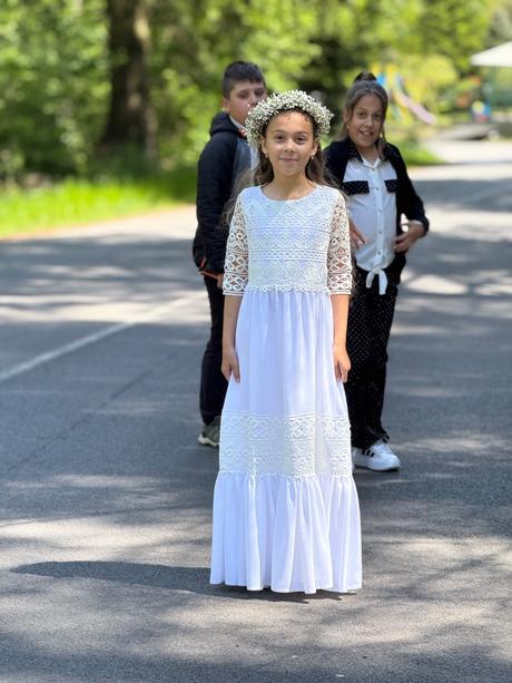Šaty na prvé sväté prijimanie, 140