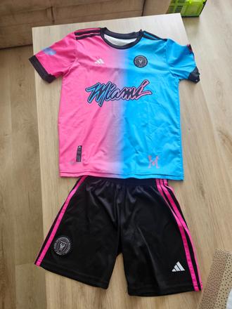 Dres messi, 158