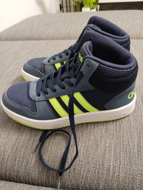 Členkové tenisky v top stave, adidas,37