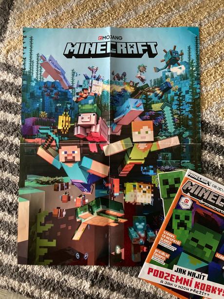 Minecraft oficiálny časopis a veľký plagát, 