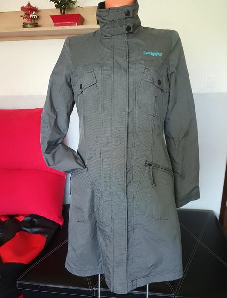 Dlhšia bunda v.38, m