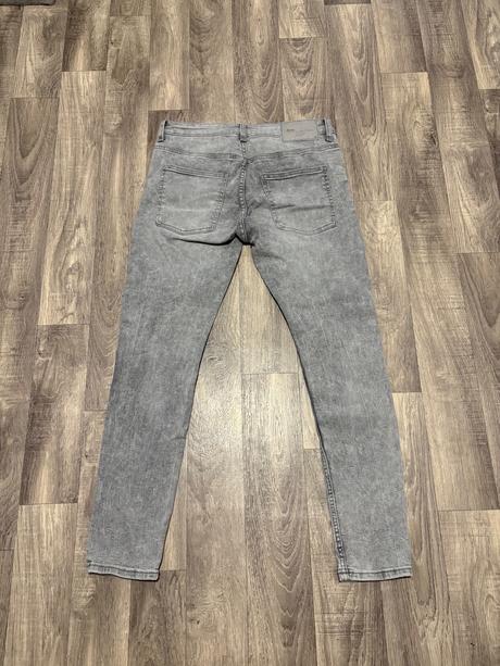 Pánske džínsy, bershka,40