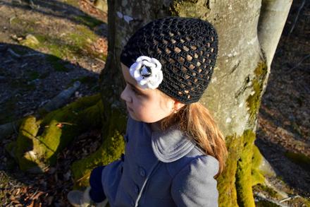 Čiapočka s kvetom a kamienkami, 62 - 158