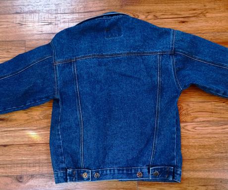 Dámska džínsová bunda, 28