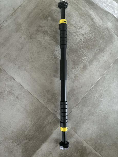 Hrazda do dverí na cvičenie, 