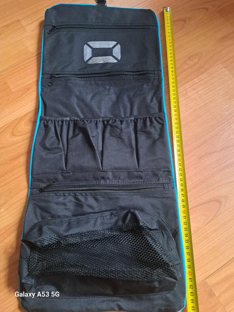 Cestovný organizér hygienických potrieb,