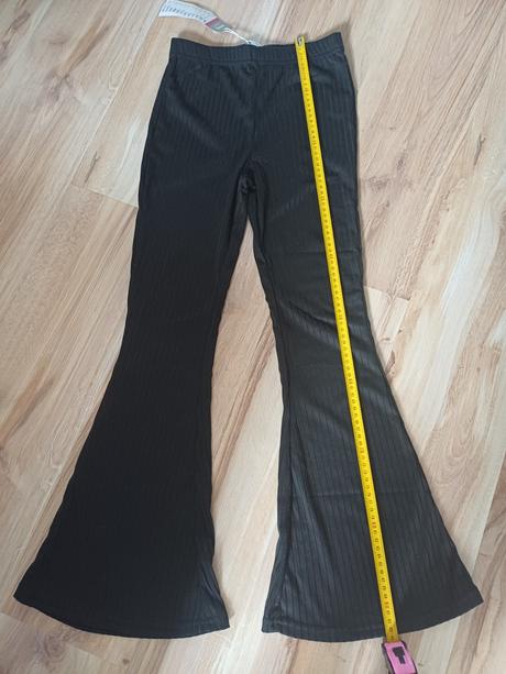 Zvonove nohavice, sinsay,152