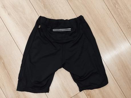 Športové legíny, 164