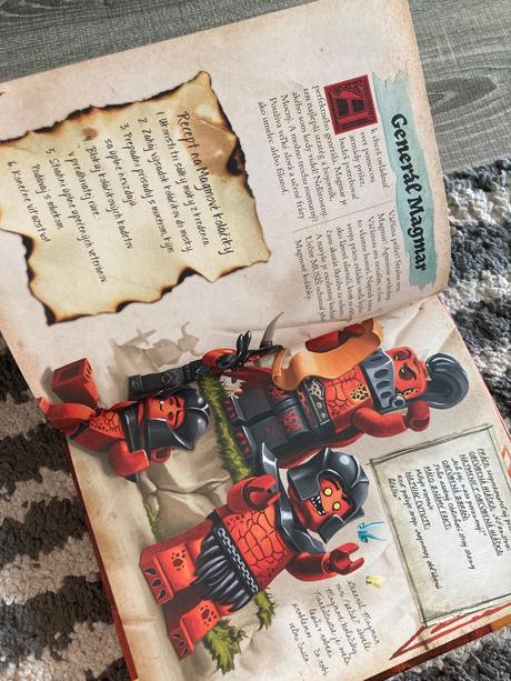 Lego nexo knights kniha príšer, 