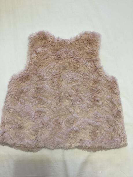 Chlpatá vesta, h&m,134