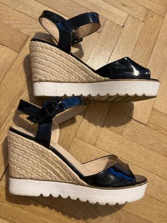 Sandálky na leto - lakované čierne, 37