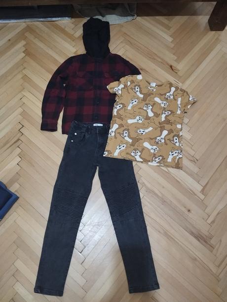 Balík oblečenia pre chlapca veľ.134,obuv 34., 122–134