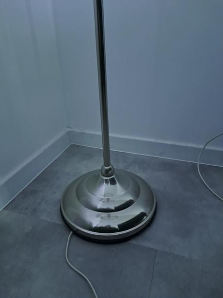 Nástenná lampa ikea,