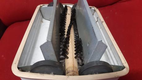 Predám mechanickú metlu bez tyčky., 