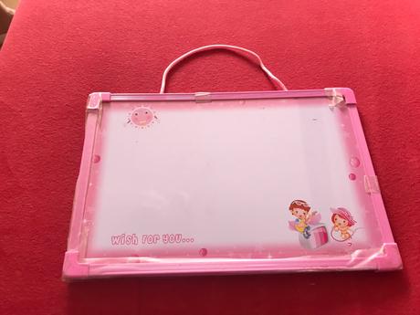 Doska na kreslenie fixkami - 20 x 30 cm,