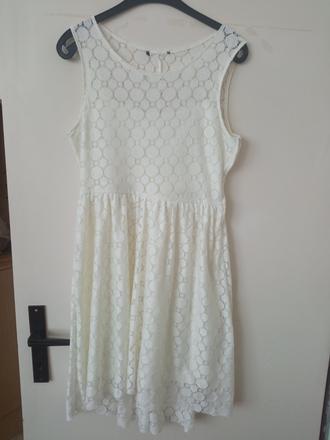 Čipkované šaty, m