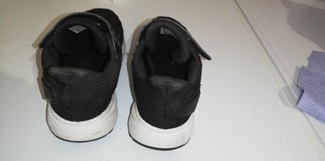 33 tenisky, adidas,33