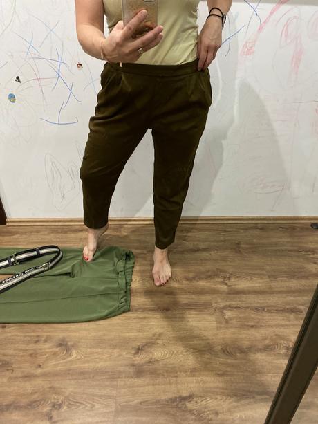 Nohavice h&m, h&m,42