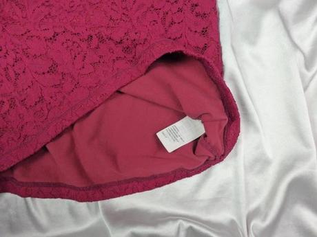 Luxusné čipkované šaty, hollister,38