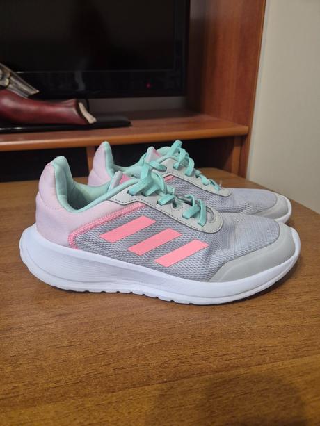 Ľahké tenisky, adidas,37