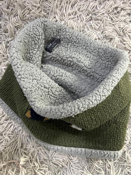 Zara nakrčník, zara