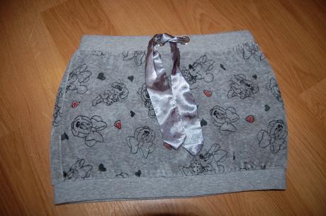 Teplejšia velúrová sukienka na 5 až 6 rokv., original marines,116