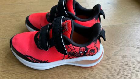 Tenisky spiderman, adidas,30