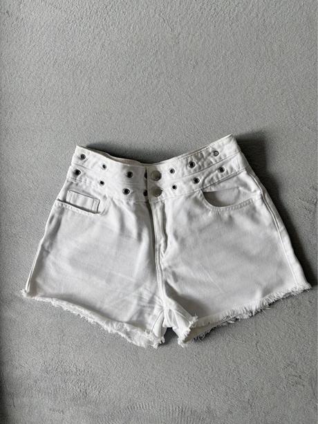 Kraťasy s vysokým pásom, amisu,s