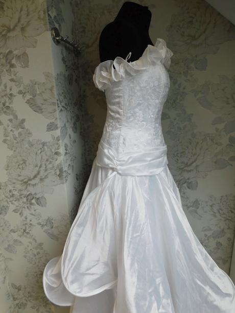Luxusne svadobne vintage šaty, 38