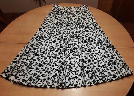 Predám plisovanú sukňu veľ. s-l, 