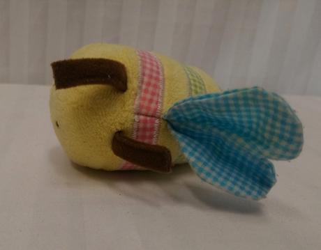 Hrkálka včielka s kruhom, 17 cm,