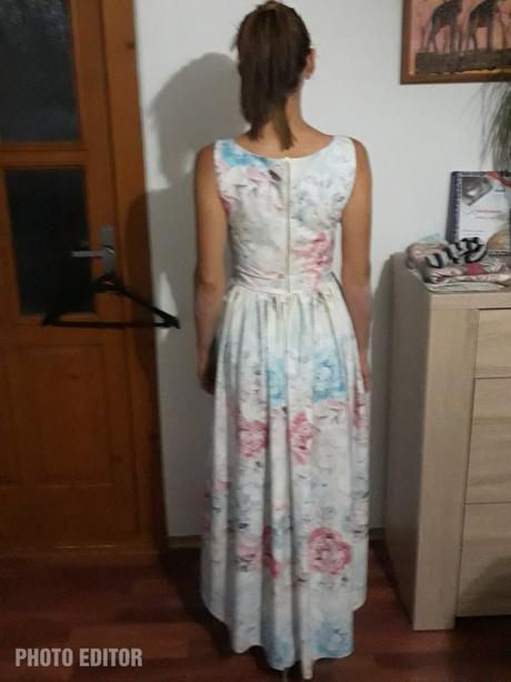Dámske kvetinové šaty, s