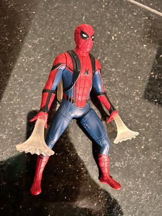 Marvel spyderman figúrka cca 20 cm svietiaca, 