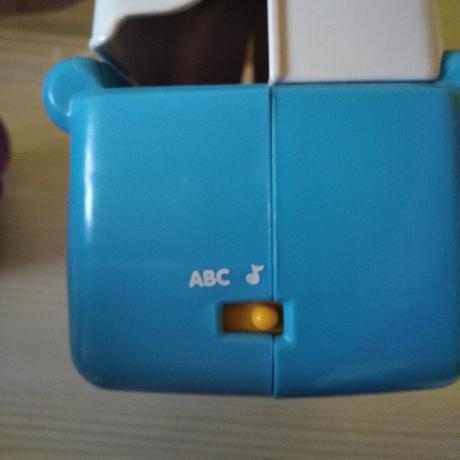 Fisher price kufrík pre lekára,