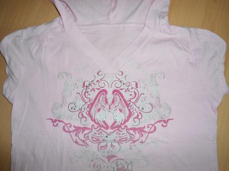 Ruzove tricko s kapucnou, 128