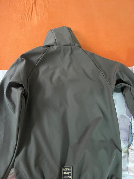 Softshel bunda velkost 170 ako nova, reserved,170