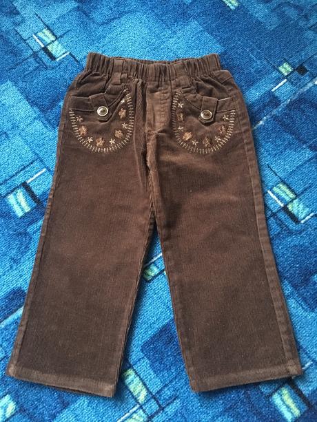 Krásne menčestraky s vyšivkami, lusa,86