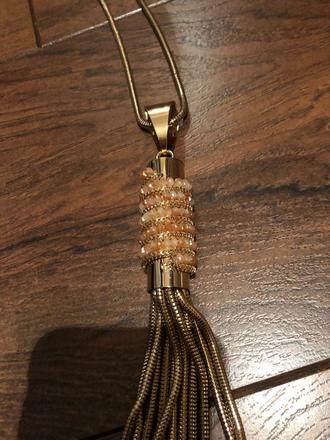 Krásny náhrdelník s príveskom italy,