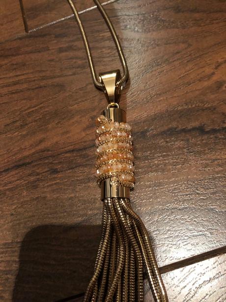 Krásny náhrdelník s príveskom italy,