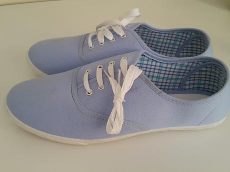 Nenosené plátené tenisky 40, 41
