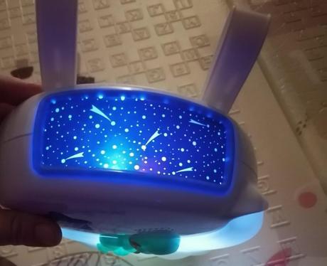 Projektor nočnej oblohy, 