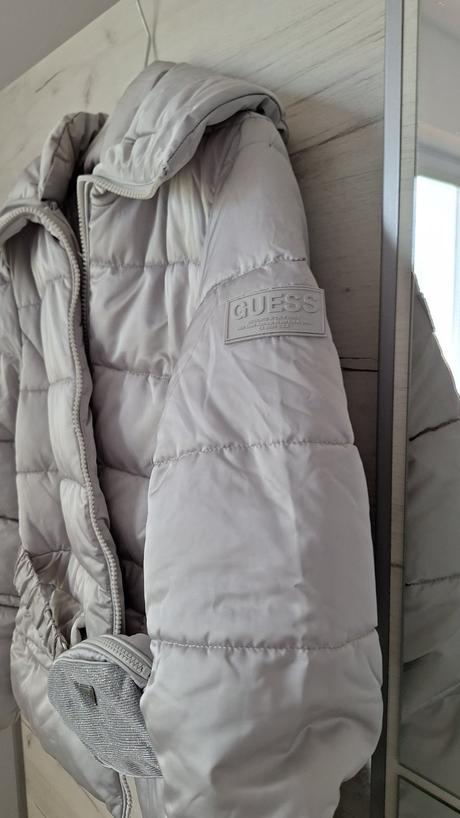 Guess bunda, guess,l