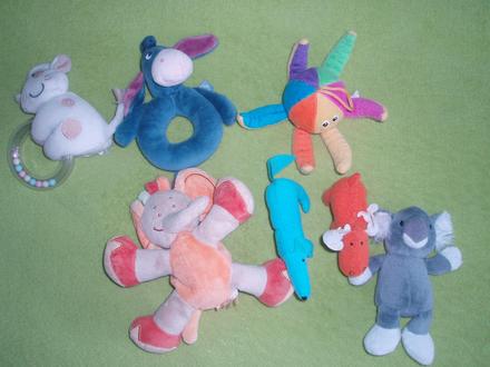 Hračky (sloník a oslík predaný),