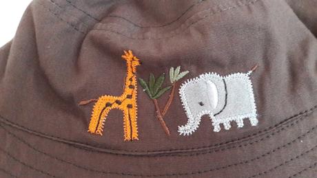 Klobúčik so zvieratkami (obvod 48 cm), 80