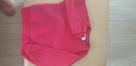 Mikinka, reserved,128