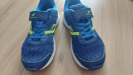 Tenisky pro touch, 34