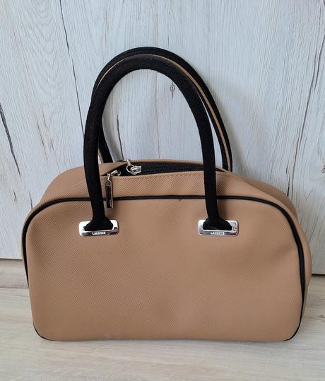 Kabelka lacoste, lacoste