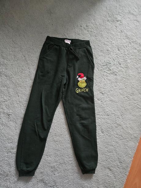 Teplaky grinch, sinsay,134