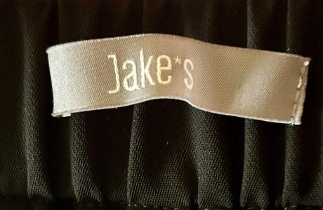 Nekrčivé elegantné nohavice zn.jakes č.38, 38