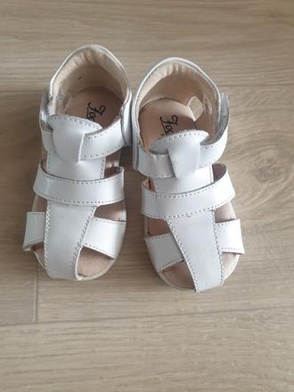 Kvalitné kožené sandálky, 21